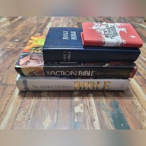 Bundle Children's Bible and Pocket Bible in Good Condition
